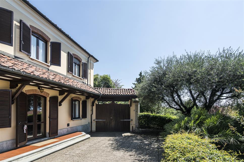 CAVORETTO - VILLA INDIPENDENTE - € 650.000