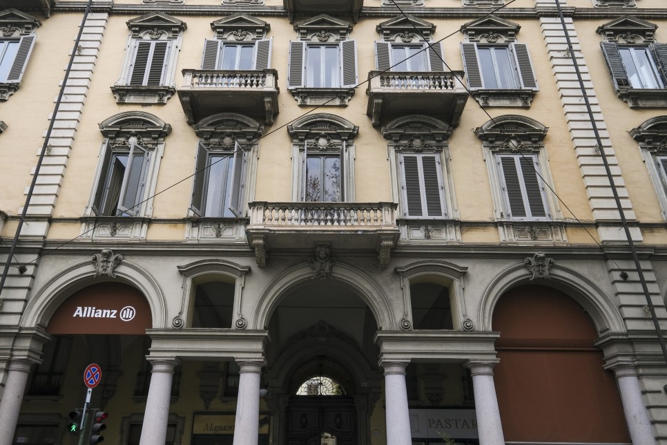 C.SO VITTORIO EMANUELE (monumento) - MQ 55 - € 810