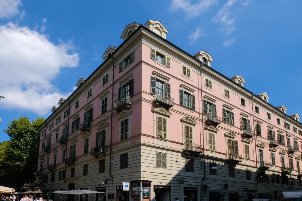 CENTRO - VIA CARLO ALBERTO - MQ 40 - € 500