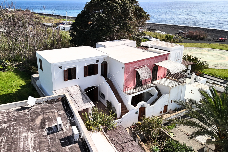 STROMBOLI - VILLETTA - 129 MQ - € 360.000