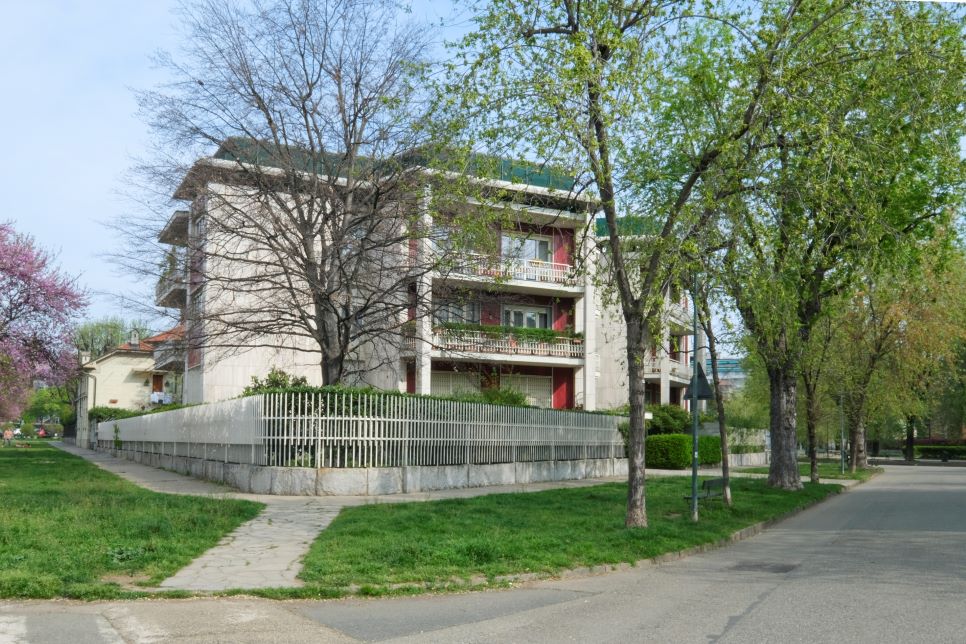 ISOLA PEDONALE  - 281 MQ - € 1.080.000