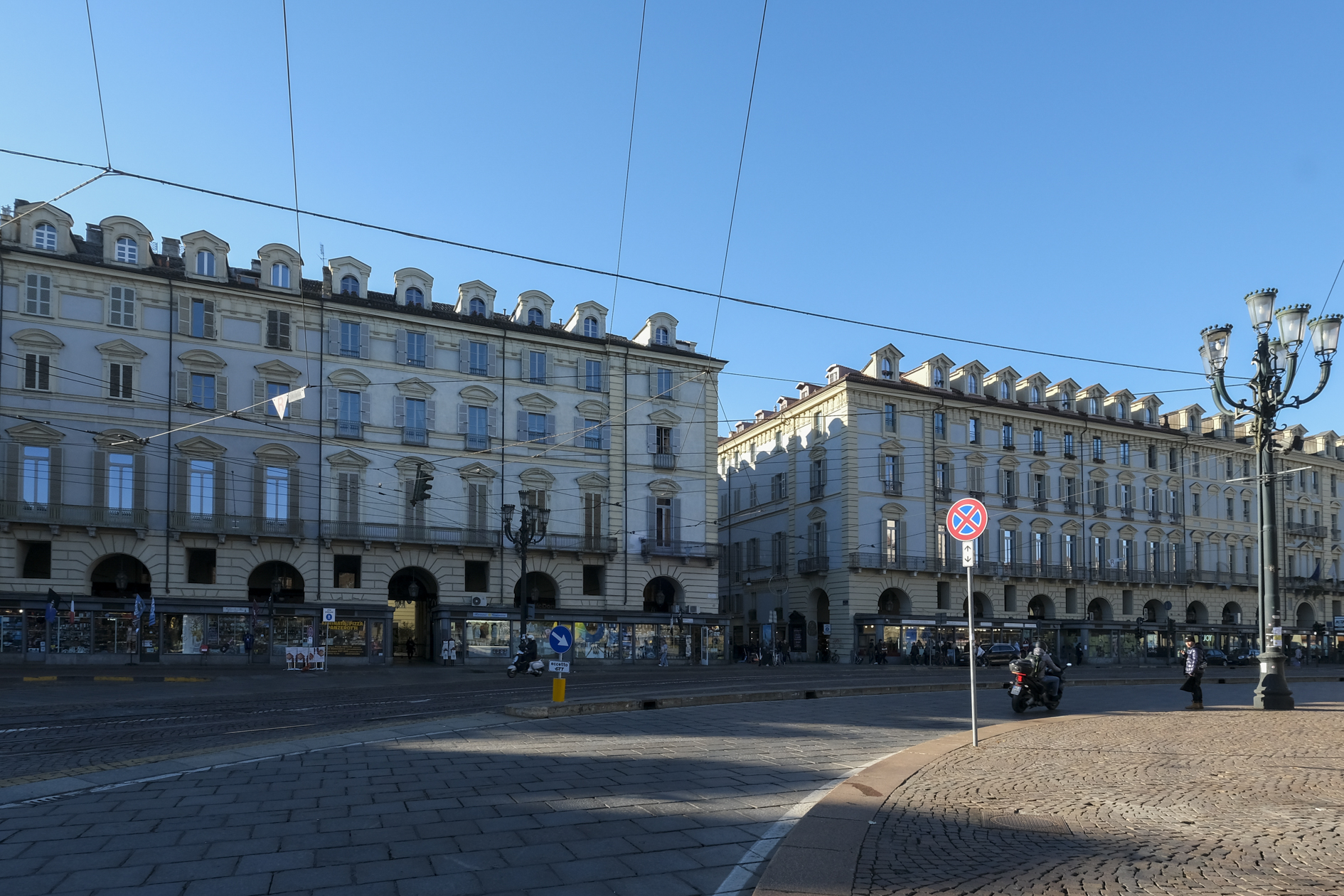 PIAZZA CASTELLO - MQ 210 