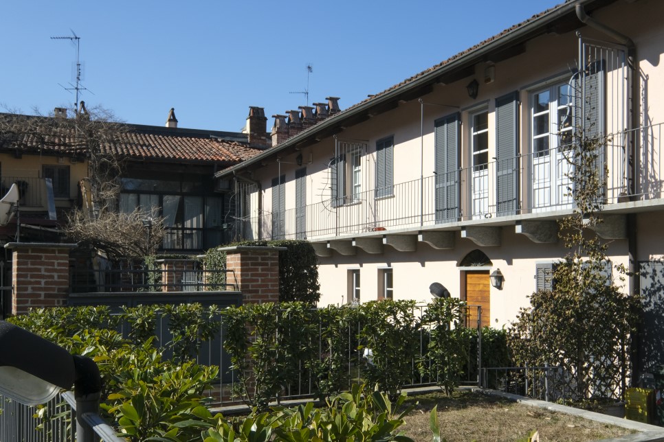 NUDA PROPRIETA’ - MADONNA DEL PILONE - 250 MQ CON GIARDINETTO - € 385.000