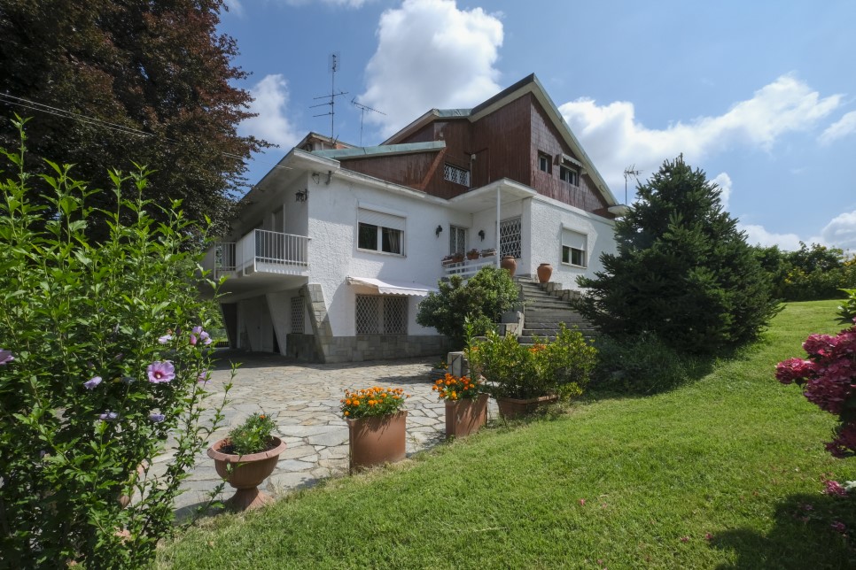 STRADA ANTICA DI REVIGLIASCO (SAN VITO - VILLA GUALINO) - MQ 150 - € 370.000