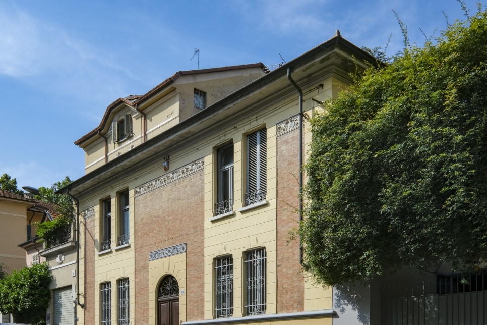 PRECOLLINA - CORSO GABETTI - VIA CASTELNUOVO - MQ 325 - € 1.350.000